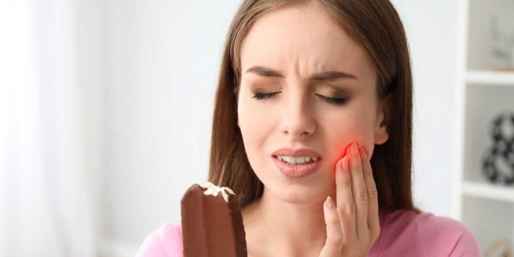 Is Tooth Sensitivity a Warning Sign of Broader Oral Health Issues? How Can Nutrition Assist?